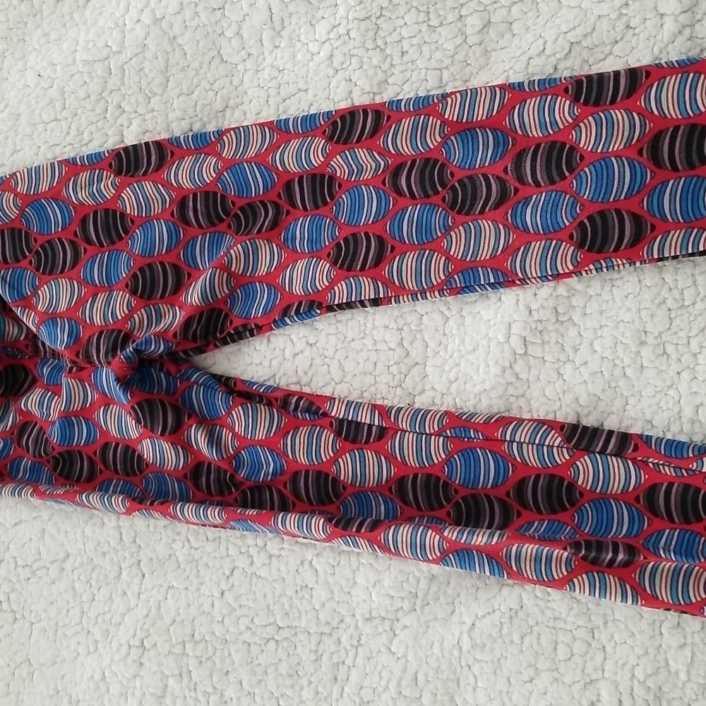 LuLaRoe Tween Leggings - Picture 4 of 10